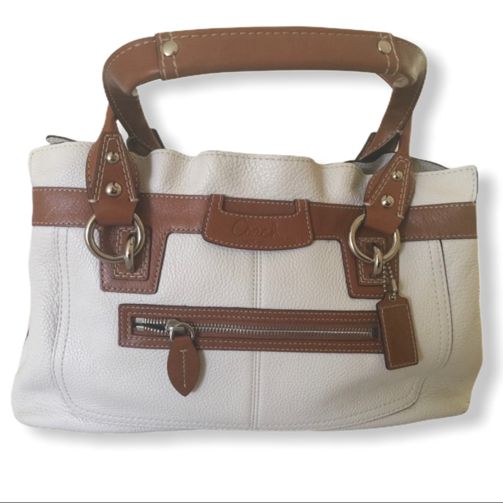 AUTHENTIC Coach Leather purse